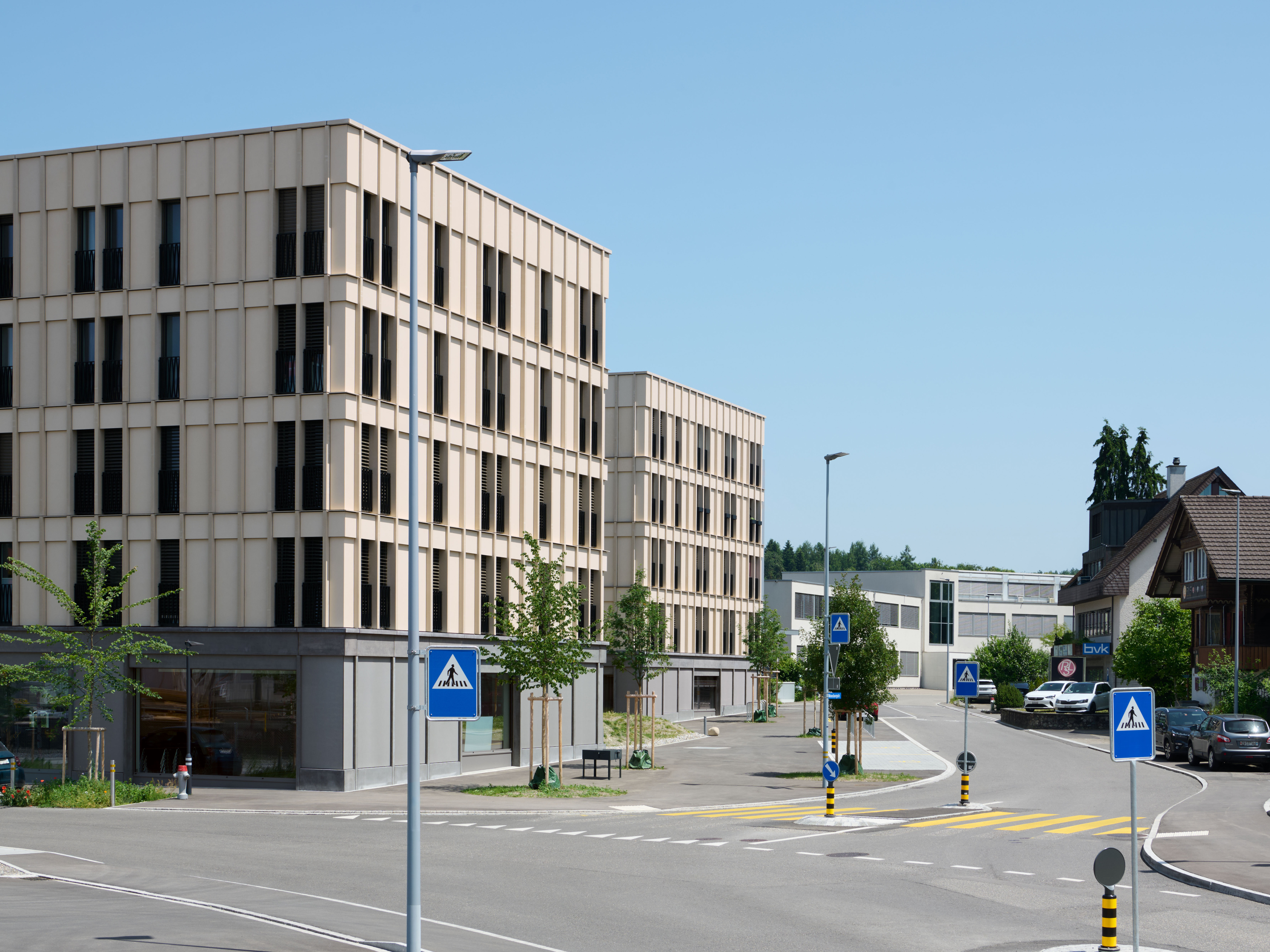 Wohn- und Gewerbeüberbauung Rütlihof, Effretikon Foto © Studio Willen