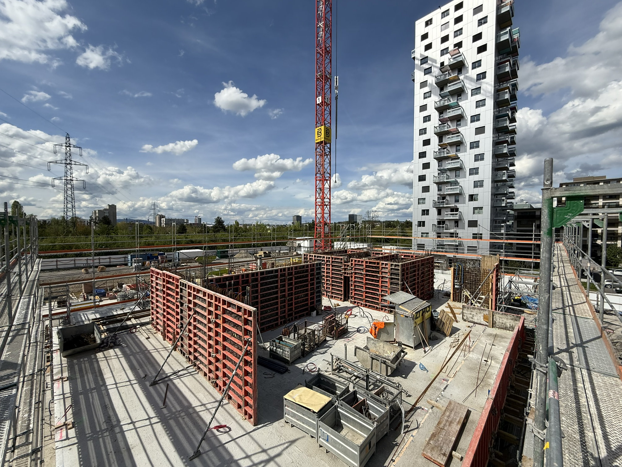 Baustelle Wohnhochhaus «Sky» Foto Stücheli Architekten (1)