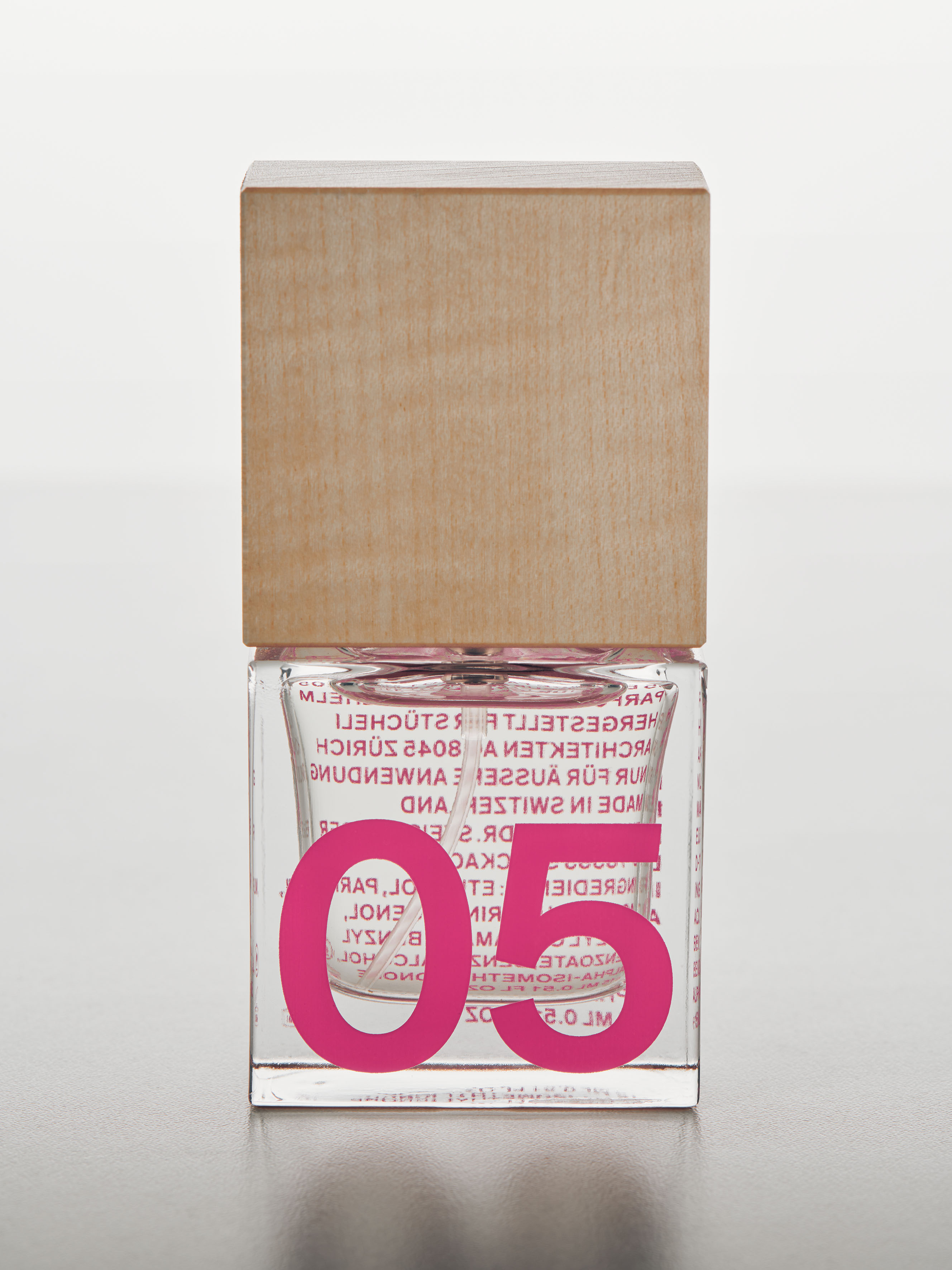 "05" Eau de Parfum Foto © Studio Willen