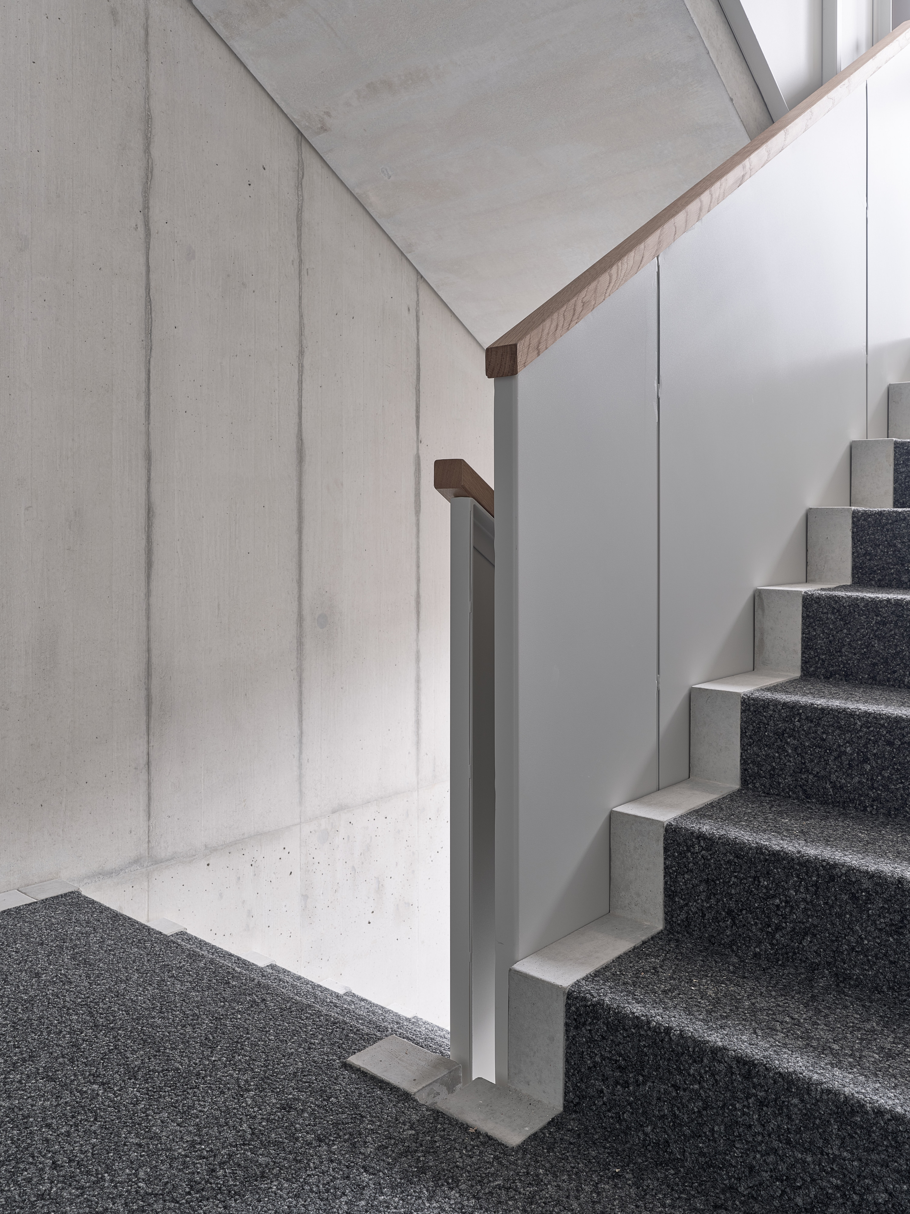 Wohn- und Gewerbeüberbauung Rütlihof, Effretikon Foto © Joao Pedro Leal