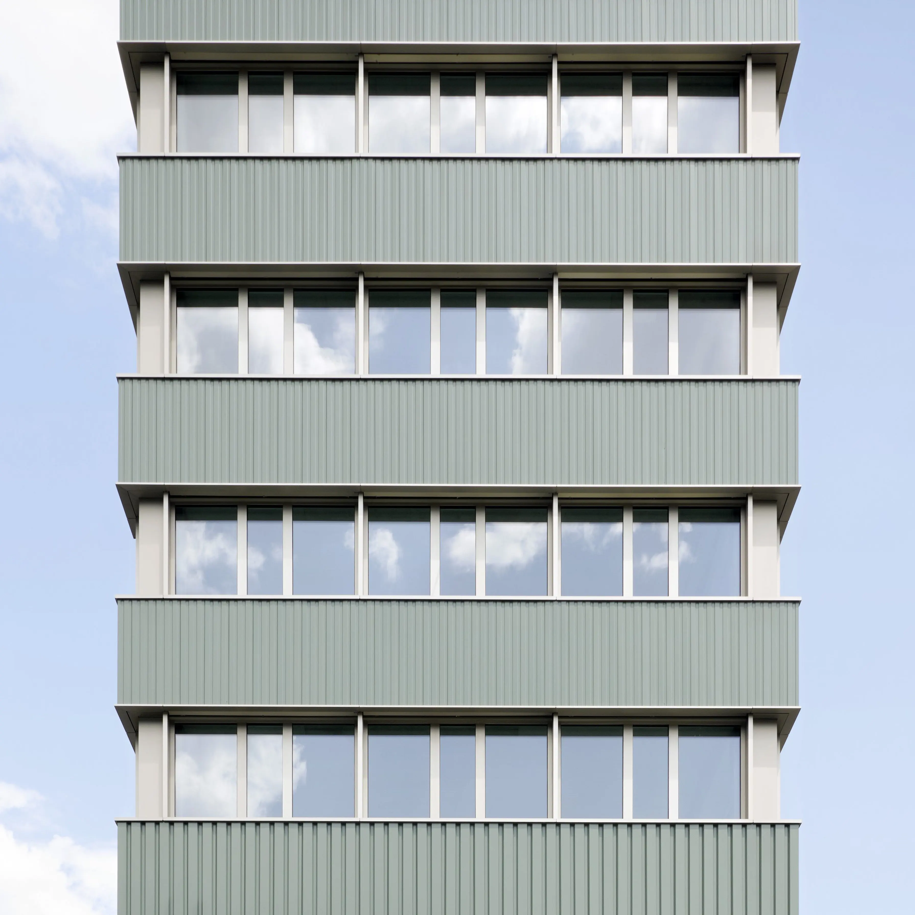 Gewerbehaus B2Binz, Zürich