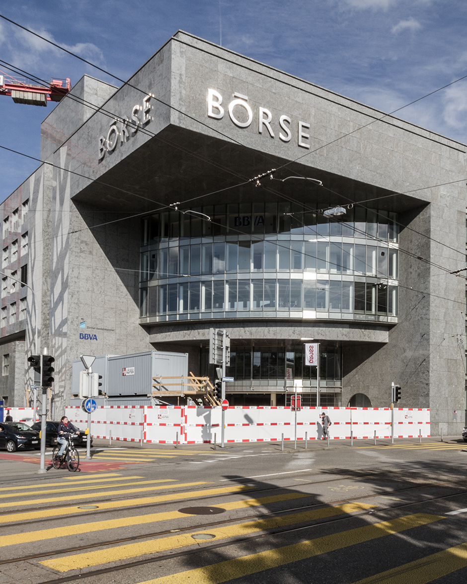 Sta 170921 Ef Teaser